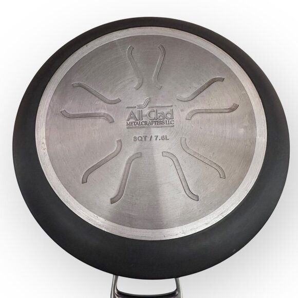 All Clad Non-Stick 8 Qt Stock Pot with Hard Anodized Aluminum - LID NOT INCLUDED - Picture 9 of 16